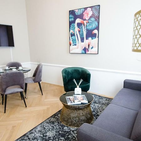 Studio Apartments Urania - Mai'S Apartments Viyana Dış mekan fotoğraf