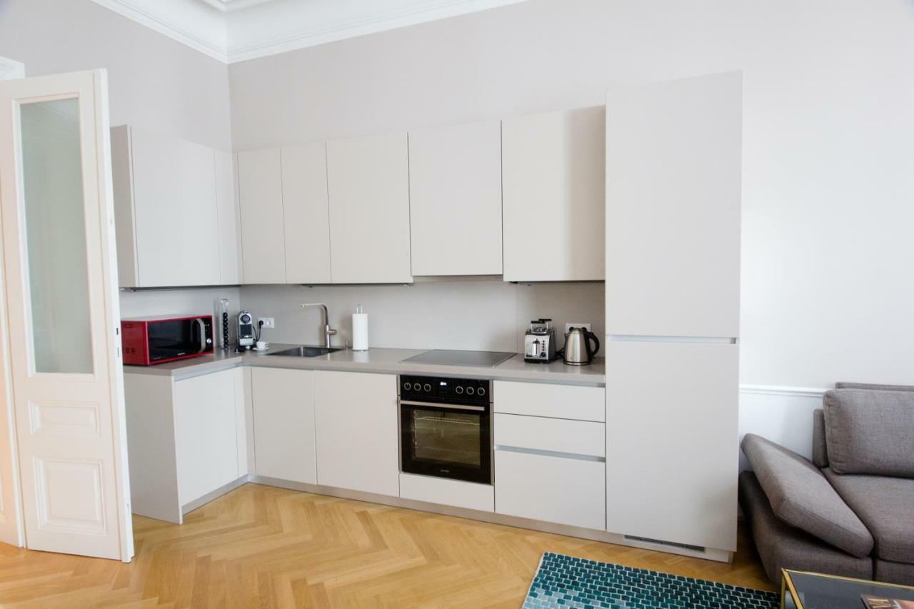 Studio Apartments Urania - Mai'S Apartments Viyana Dış mekan fotoğraf