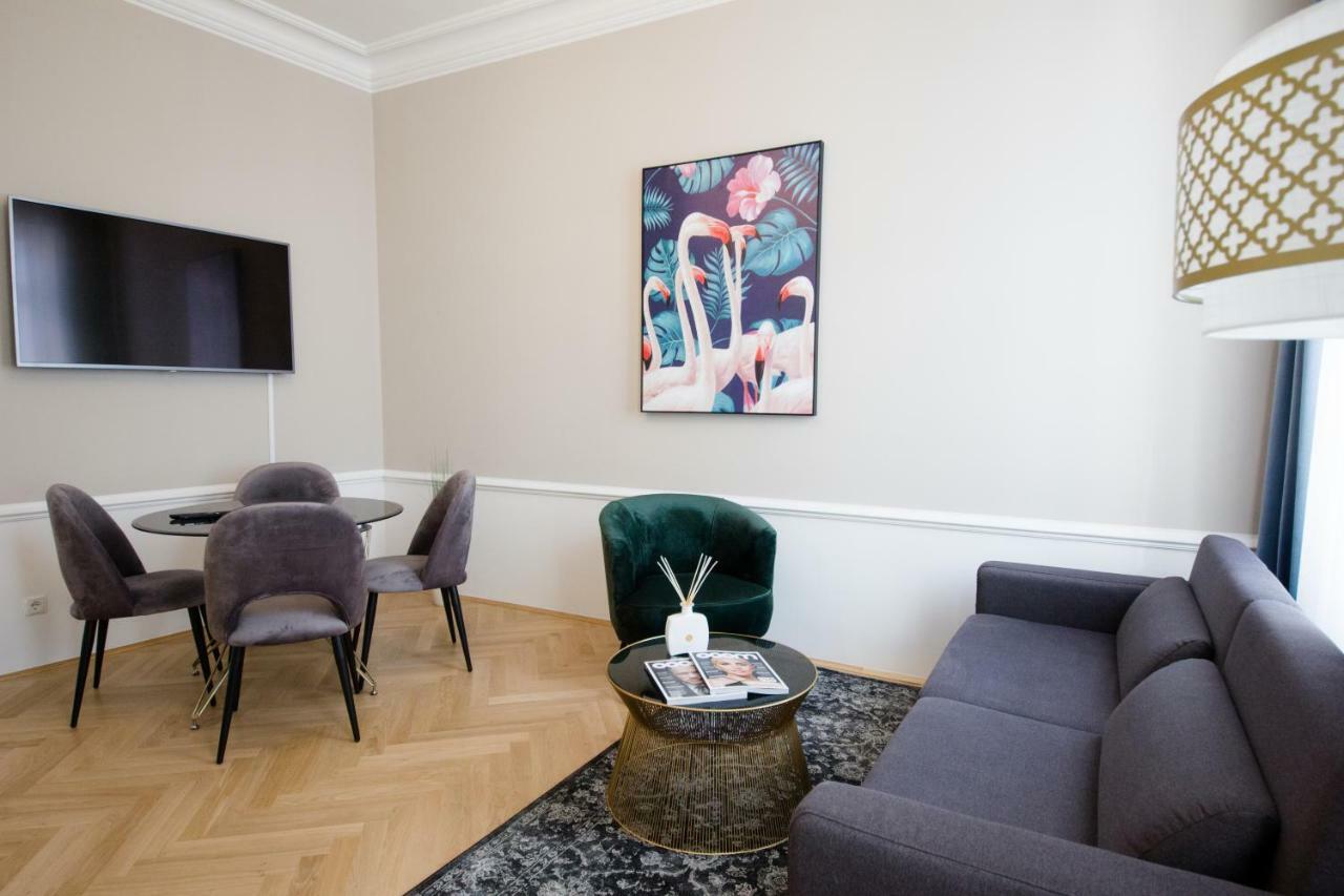 Studio Apartments Urania - Mai'S Apartments Viyana Dış mekan fotoğraf