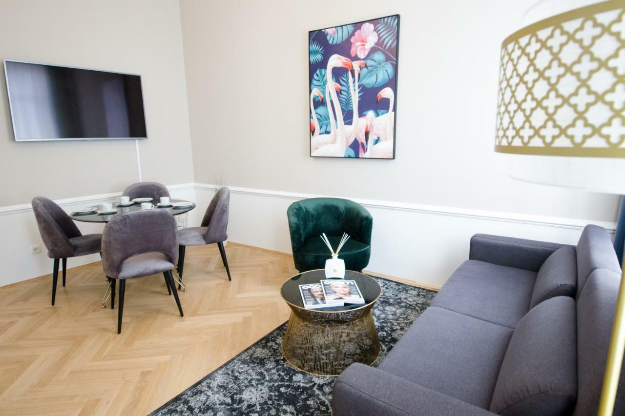 Studio Apartments Urania - Mai'S Apartments Viyana Dış mekan fotoğraf
